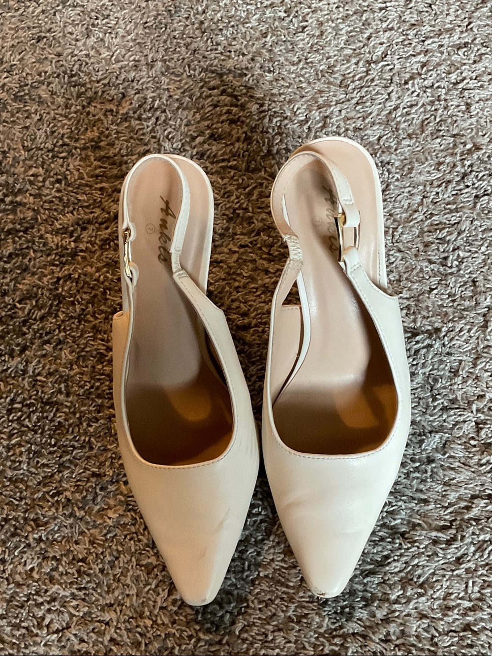 Women's Cream Pointed-Toe Slingback Flats